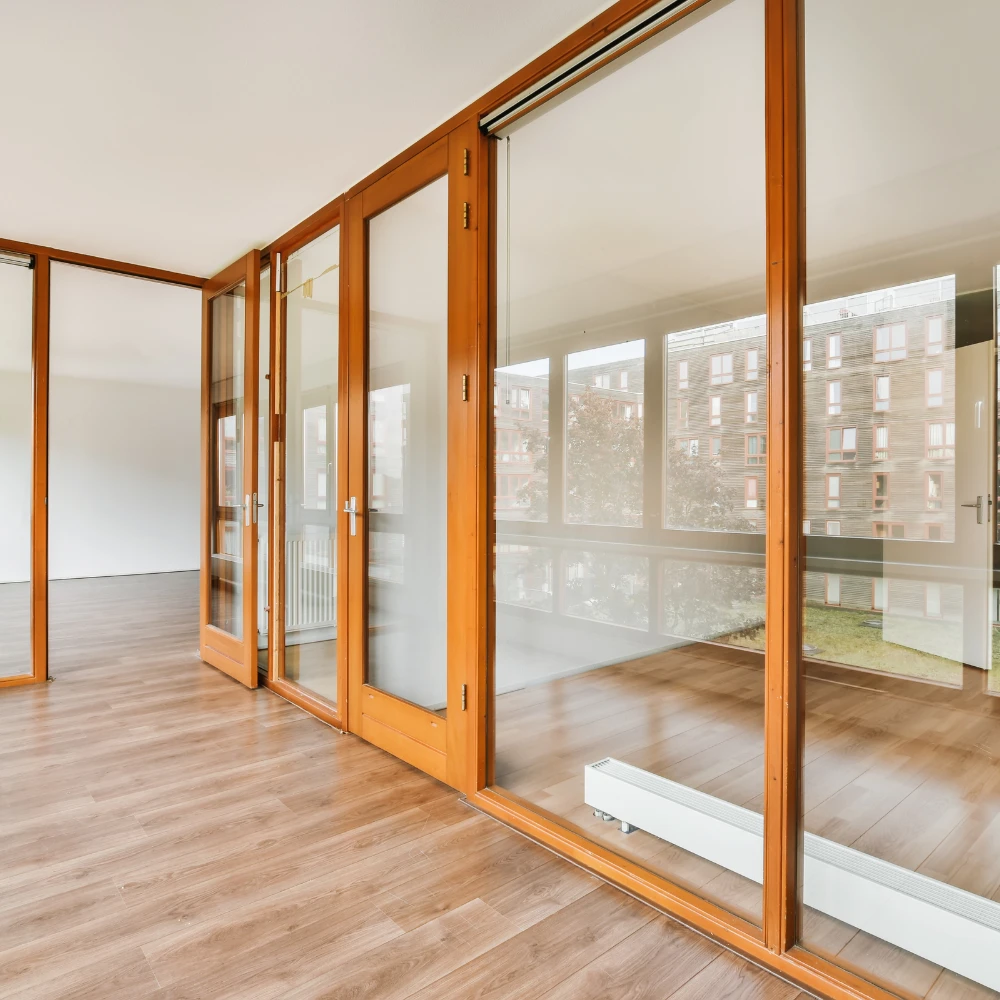 http://Glass%20&%20Decorative%20Elements